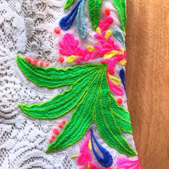 Lilly Pulitzer White Pearl Shift Dress sz 2 EUC - Picture 8 of 8